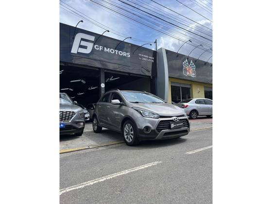 HYUNDAI HB20X 1.6 16V STYLE FLEX 4P AUTOMÁTICO HYUNDAI HB20X 1.6 16V STYLE FLEX 4P AUTOMÁTICO